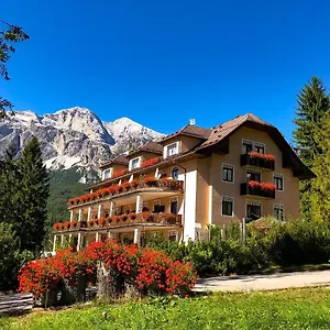 Boutique Blu Hotel Cortina dʼAmpezzo